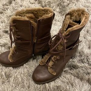Women’s ugg booties super trendy and comfortable